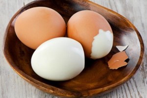 Lee más sobre el artículo ¿Es peligroso comer huevo todos los días?