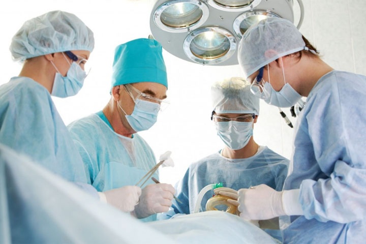 Lee más sobre el artículo Cuando se realizan en las tardes, las cirugías al corazón evolucionan mejor