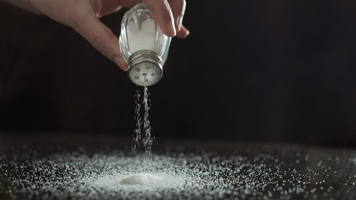Lee más sobre el artículo El consumo demasiado bajo de sal puede provocar insuficiencia cardiaca